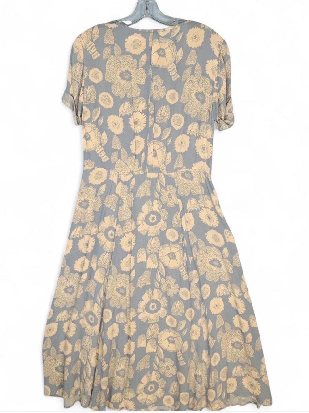 H&M size 8 Lite blue Dress with off White Floral Print, retro cottagecore boho
